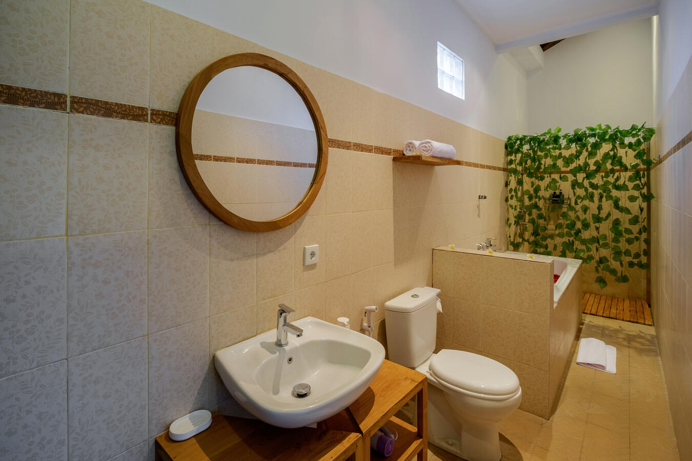 Bathroom Master Bedroom